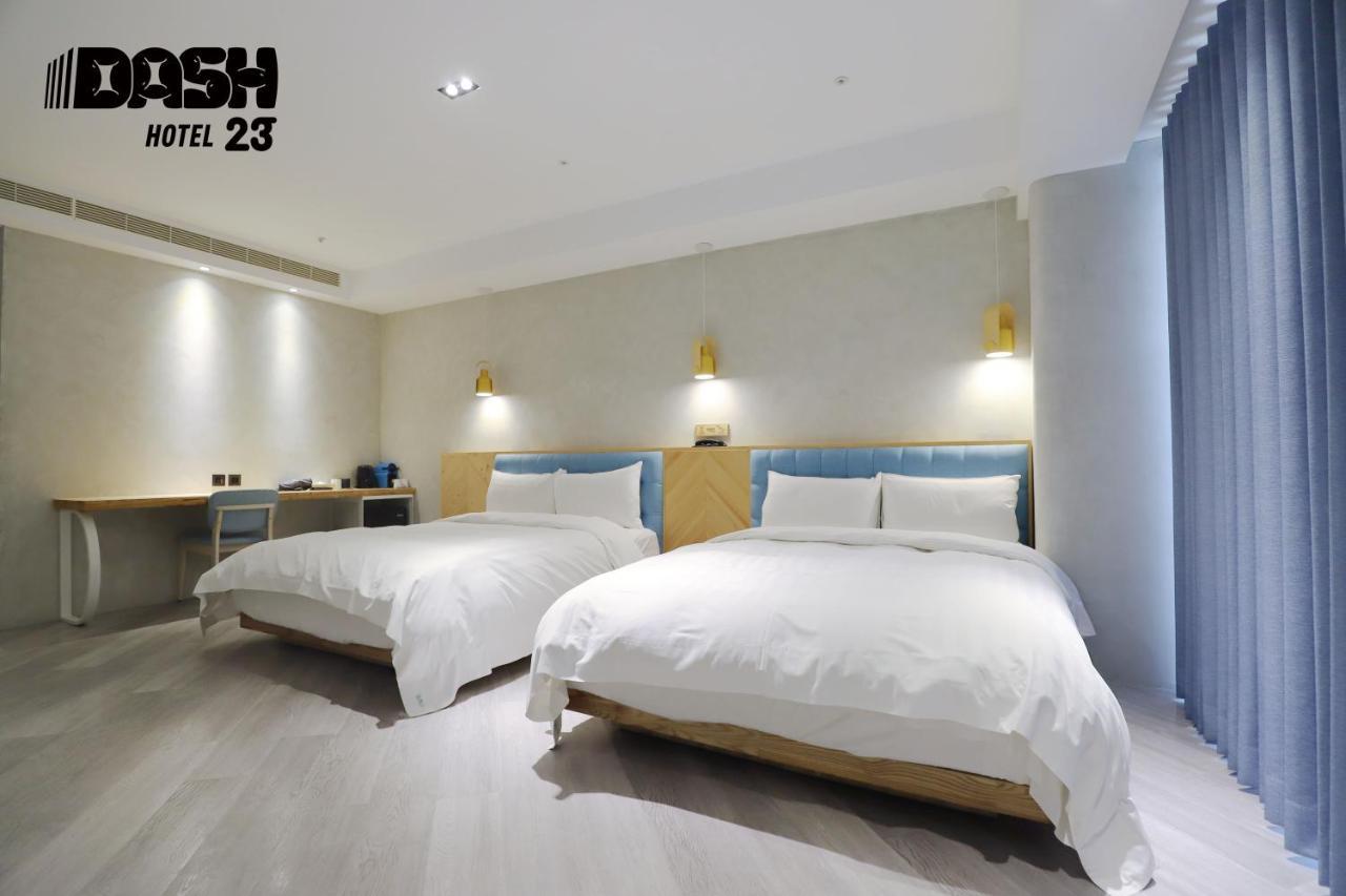 Dash 23 Hotel Tainan Exterior foto