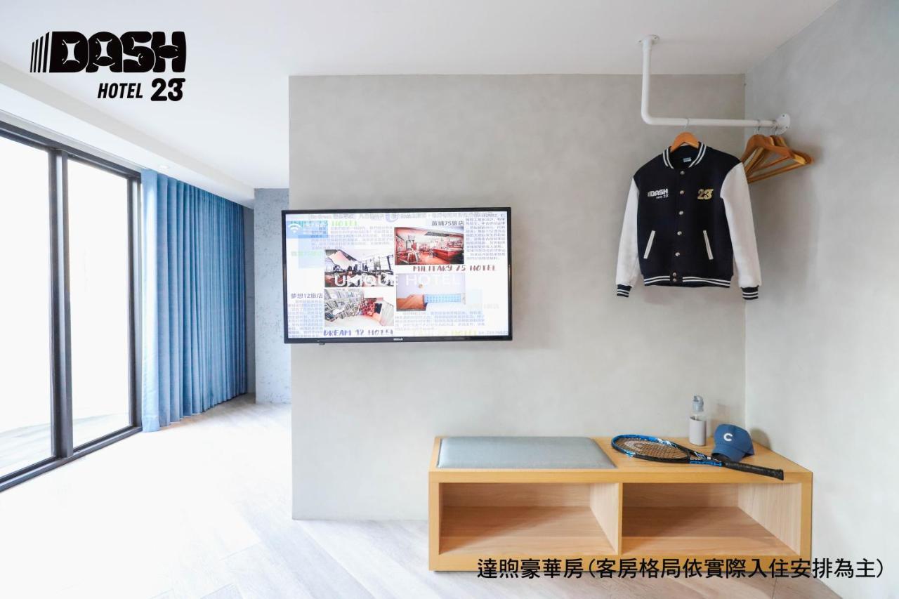 Dash 23 Hotel Tainan Exterior foto